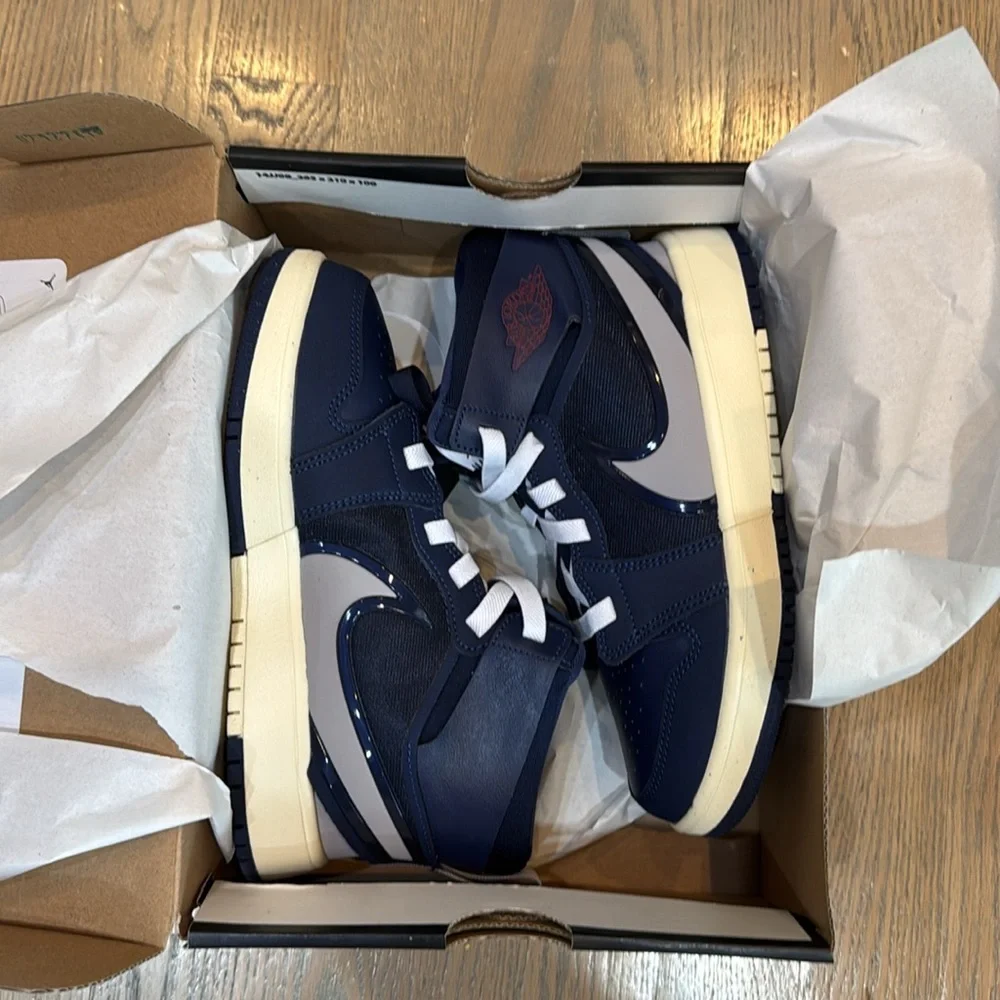 Nike NWT Jordan 1 Mid RM EasyOn - Picture 12 of 13